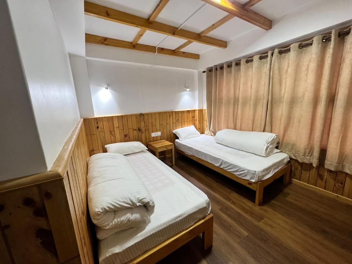 Hotel Camp De Base Namche エクステリア 写真